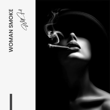 Woman Smoke – Glass