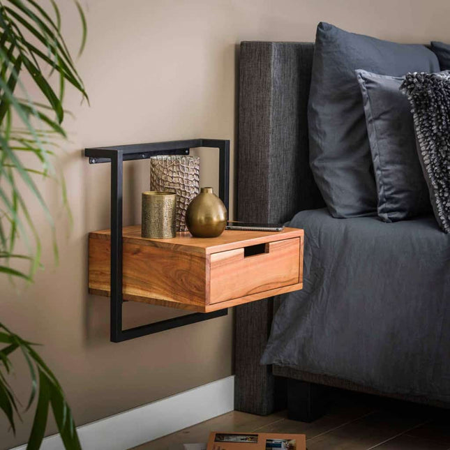 Nightstand Flyir