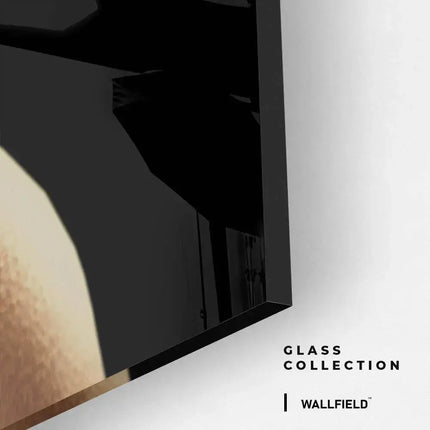Pearl Woman – Glass