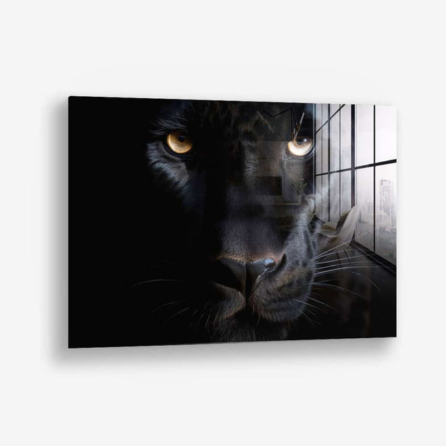 The Black Panther – Glass