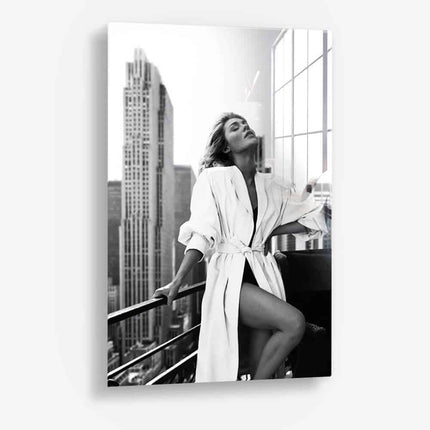 NY Lady – Glass