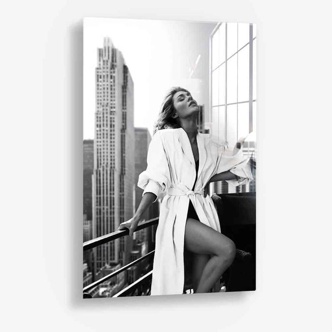 NY Lady – Glass