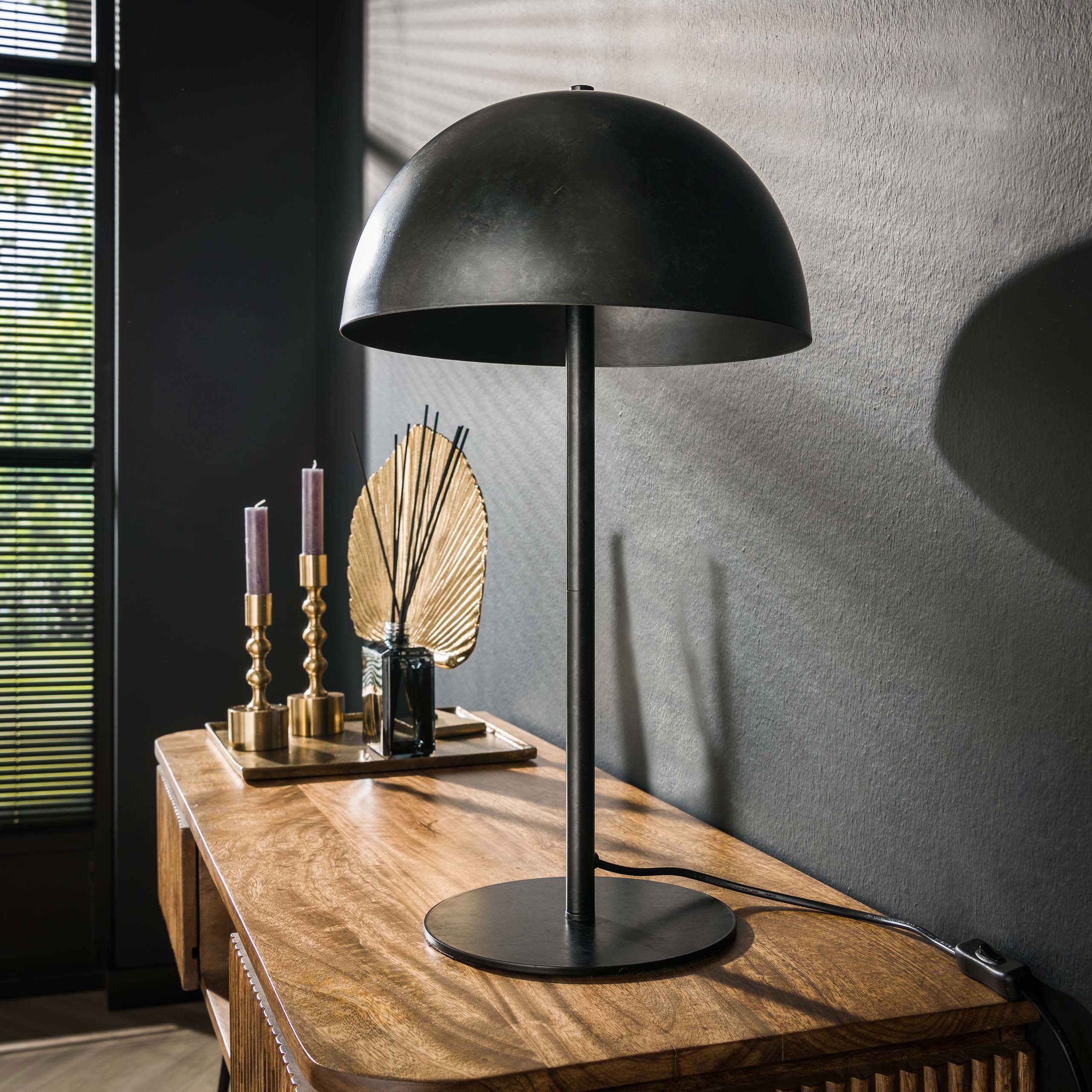 Lampe de table 2L bouclier métal / Charbon