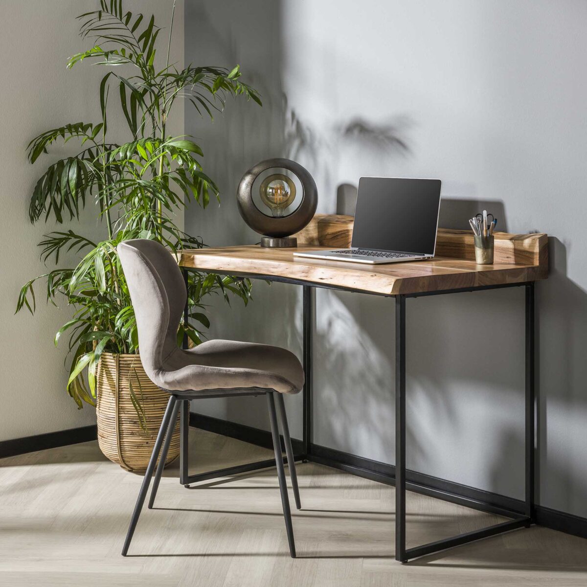 Bureau 110x60 live edge / Acacia naturel massif – Image 1