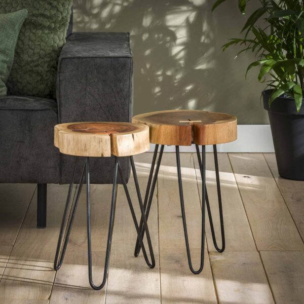 Table d'appoint stam in 6cm dik massief acacia voorzien van stalen frame. VPE2 / Acacia naturel massif