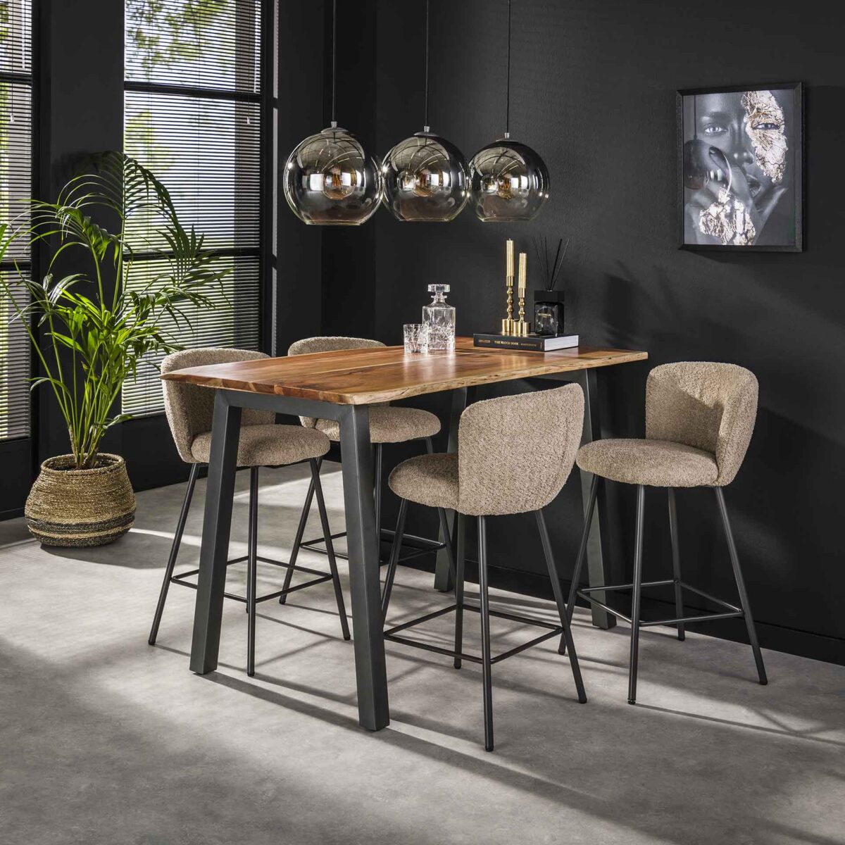 Table de bar 147 Edge 25mm / Acacia naturel massif – Image 1