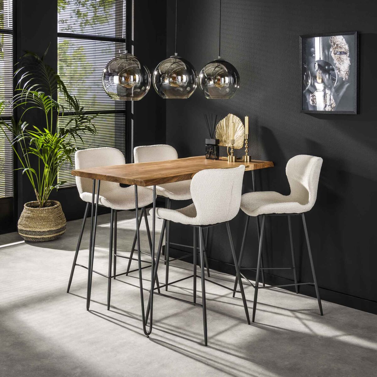 Table de bar Edge 130 / Acacia naturel massif – Image 1