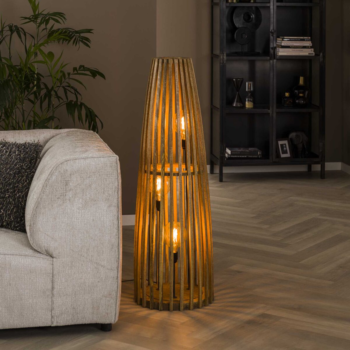 Lampadaire 3L launch / Mangue naturelle solide – Image 1