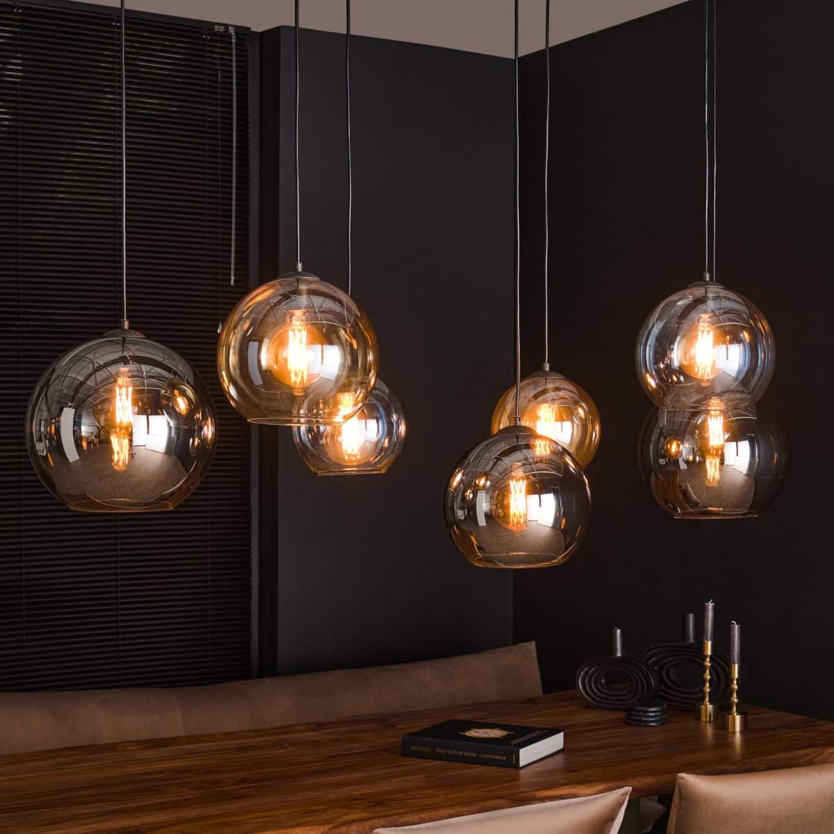 Lampe à suspension 4+3 multi globes XL / Noir Artic – Image 1