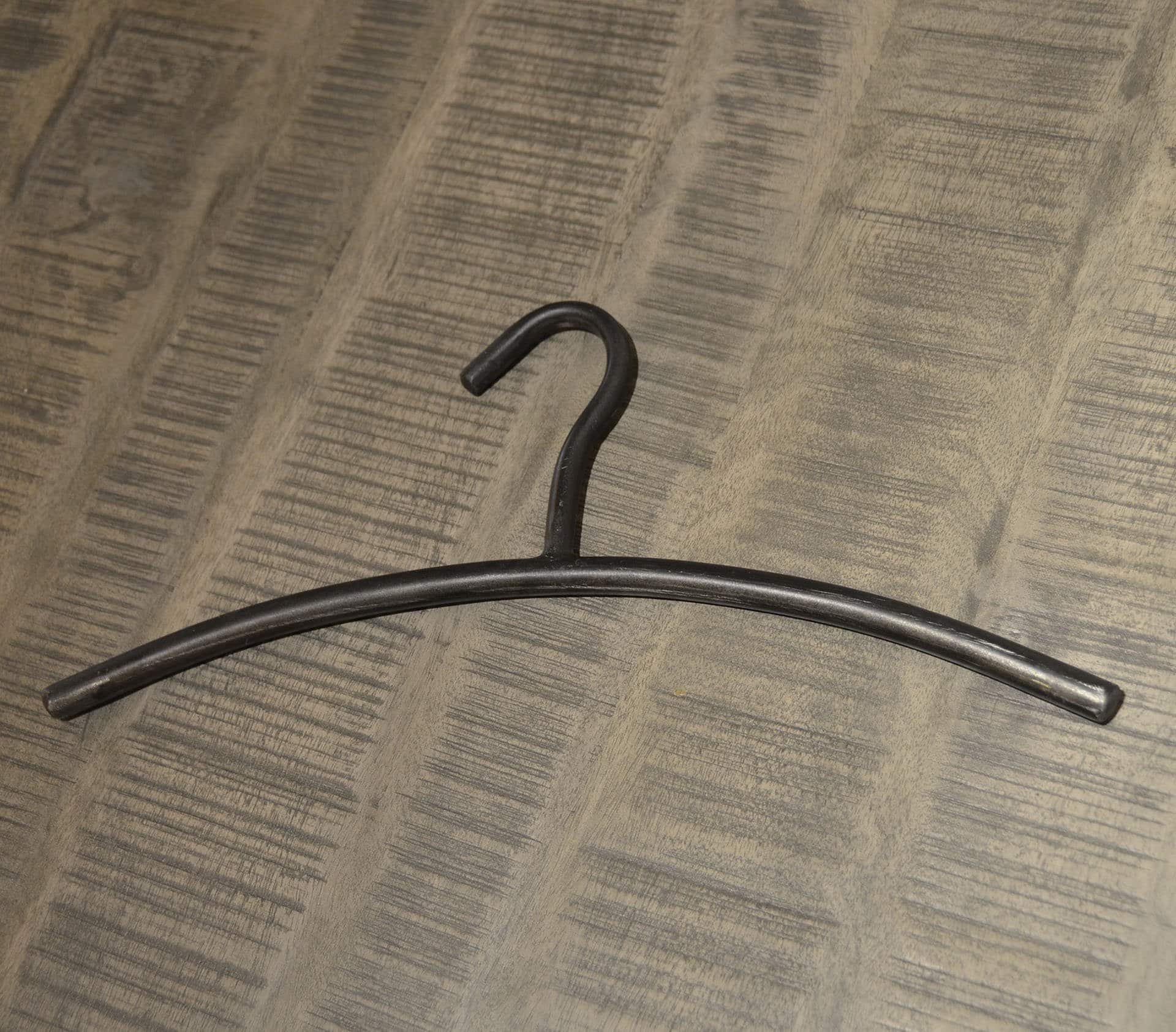 Cintre de garde-robe round tube VPE6 / Noir – Image 2