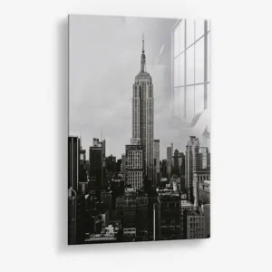 Spire in Cloudlight – Verre