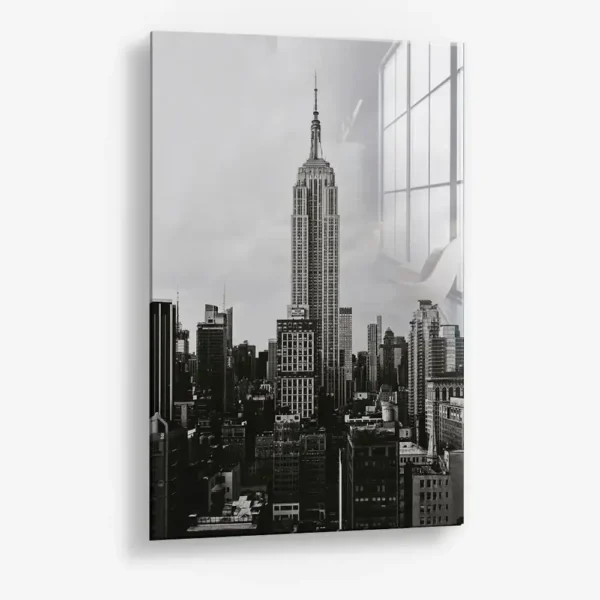 Spire in Cloudlight – Verre