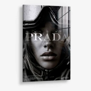 Prada Girl – Verre
