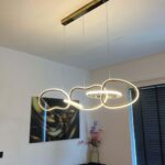 Suspension Aurora – Design 5 anneaux dorés – 120 cm