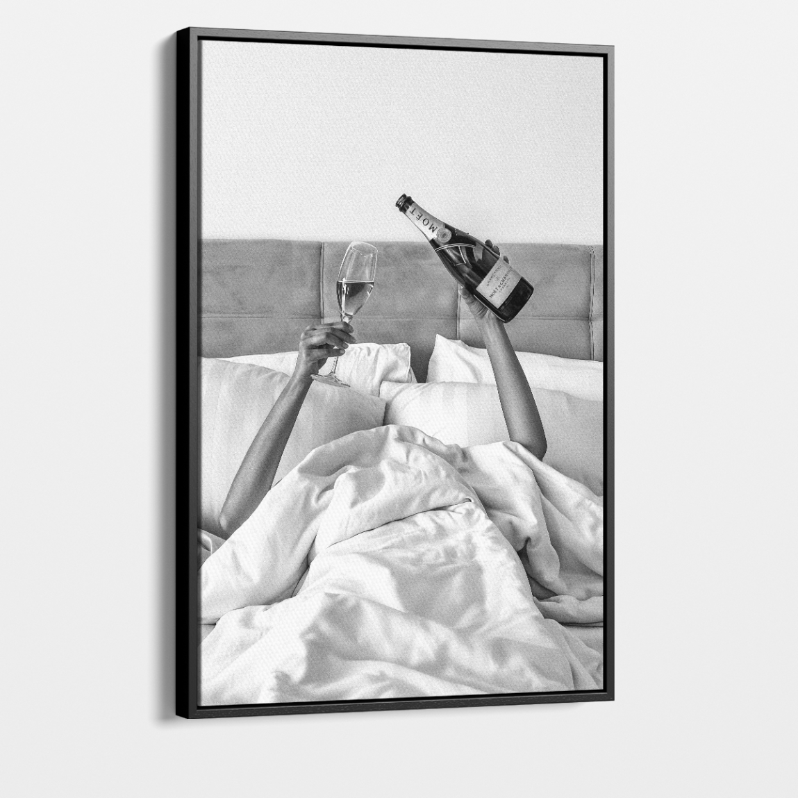 1767599981650-mhf0c8fsgg.png "Moet"