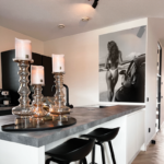 Elegant Seduction II - Verre gallery 1