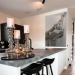 Kicks & Curves - Verre gallery 1